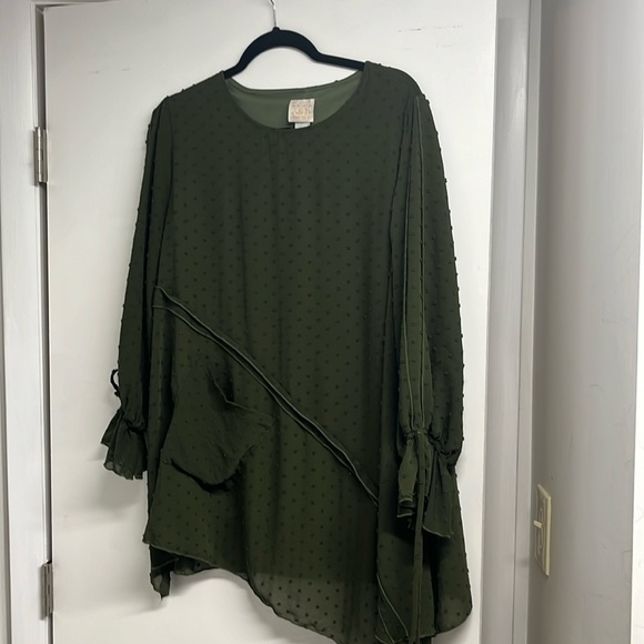 Zade B Tops - Green Zade Tunic Top